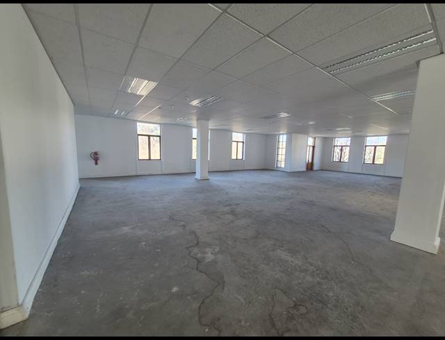 684M² OFFICE TO LET IN SANDTON CENTRAL